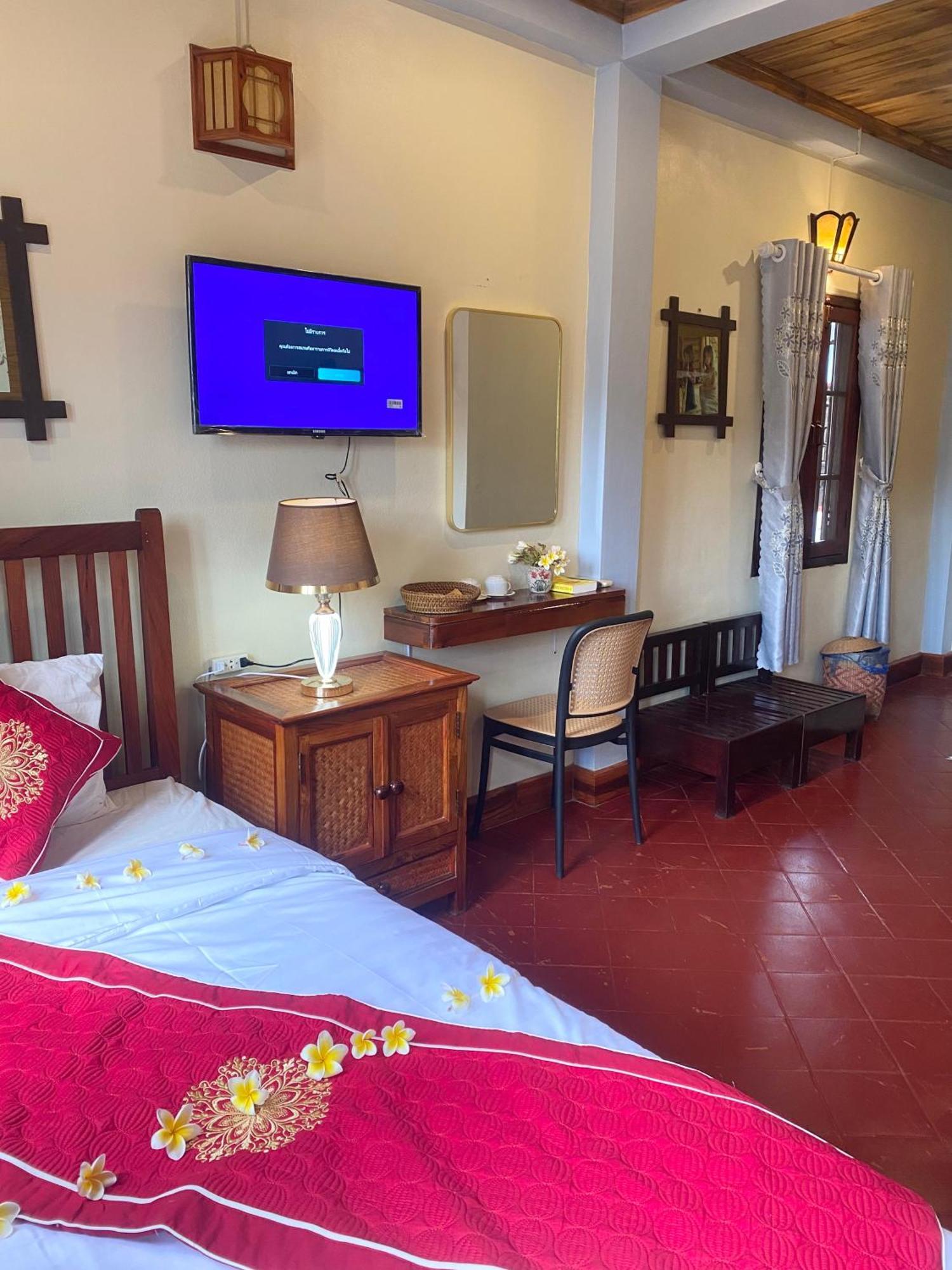 Golden Sun Boutique Hotel Luang Prabang Exterior photo